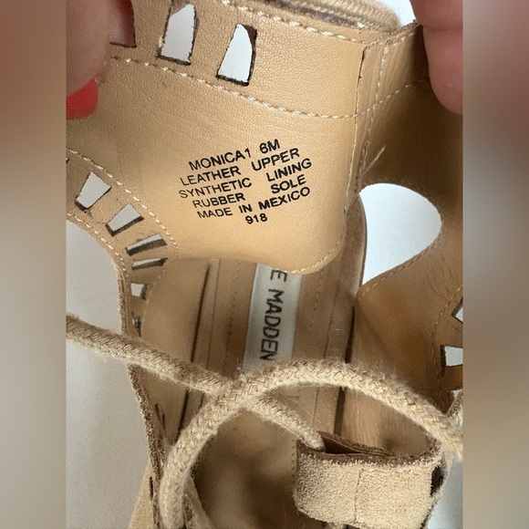 Steve Madden size 6 tan suede leather gladiator heel tie sandal shoe - Picture 4 of 8